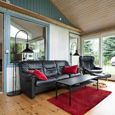 Xv Holbaek