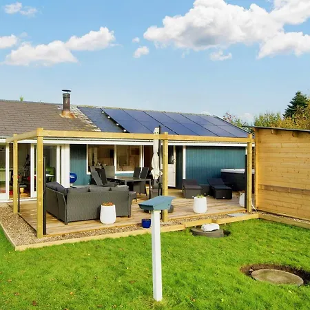 7 Person In Holbaek-by Traum *