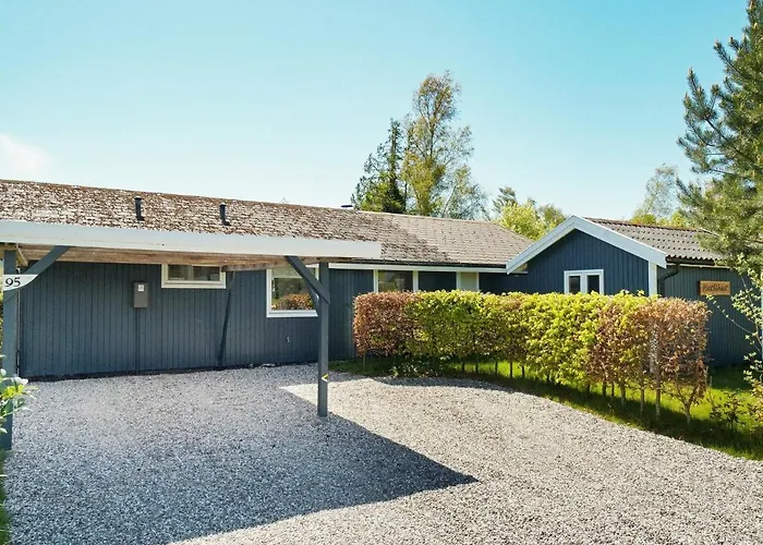 7 Person In Holbaek-by Traum *